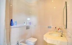 Detached Villa in Paguera - Bathroom