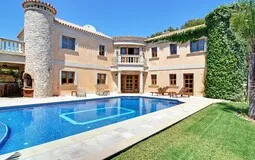 Villa in Sol de Mallorca - Sunny Swimmin Pool