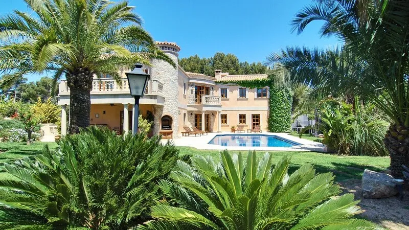 Villa in Sol de Mallorca - Large Garden