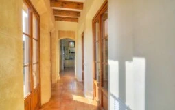 Villa in Camp de Mar - Hallway