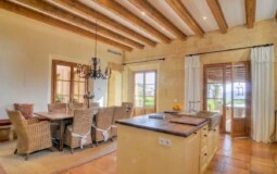 Villa in Camp de Mar - Kitchen with breakfast area