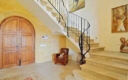 Villa in Camp de Mar - Entrance Hallway