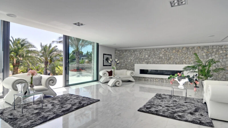Villa in Nova Santa Ponsa - Living room with fireplace