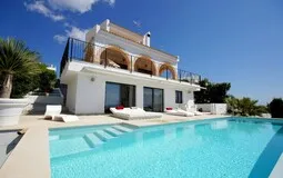 Villa in Mallorca - Sea View Villa in Mallorca