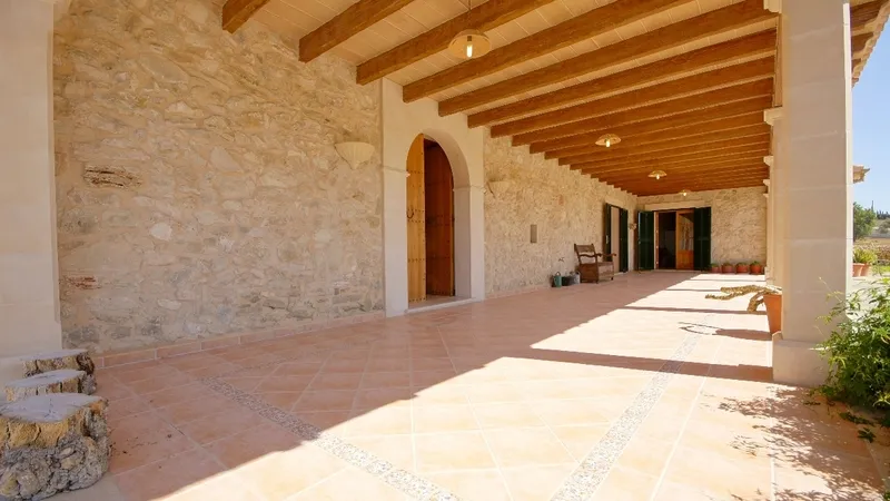 Finca in Lloret de Vistalegre - View porche