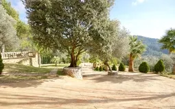 Finca in Esporles - Entrance