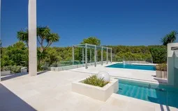 Villa in Sol de Mallorca - Garden and pool terrace