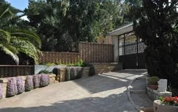 Mansion in Costa del Silencio, Costa Sol - 01