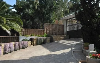 Mansion in Costa del Silencio, Costa Sol - 01