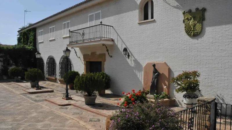 Mansion in Costa del Silencio, Costa Sol - 04