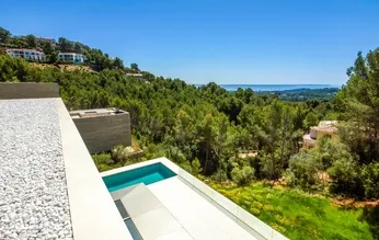 Villa in Son Vida - Upper terrace with pool and sea view