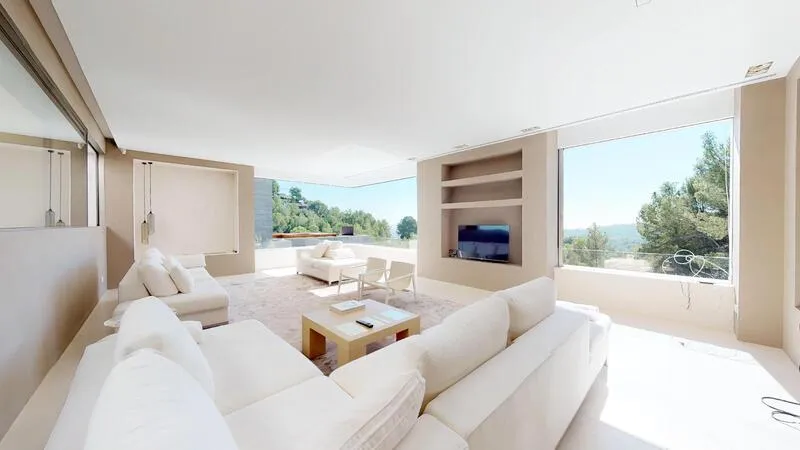 Villa in Son Vida - Bright living room with retractable glass and stunning views