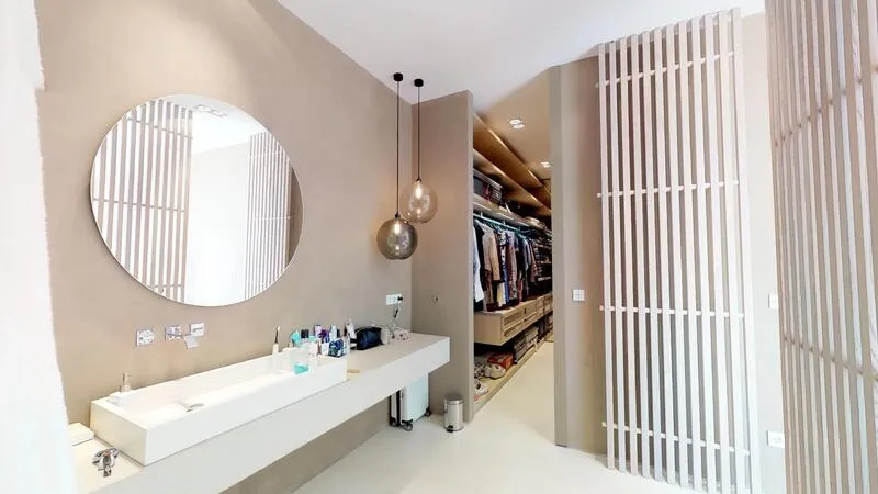 Villa in Son Vida - Master en-suite with dressing area
