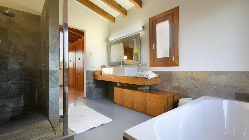 Finca in Pollença - Master Bathroom