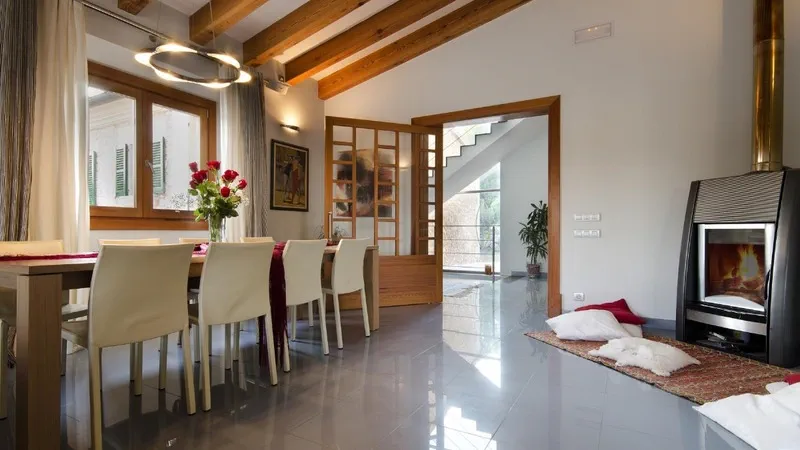Finca in Pollença - Living and dining