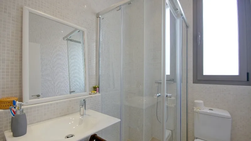 Townhouse in Santa Maria del Camí - Bathroom