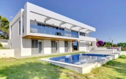 Detached Villa in Cala Vinyes - Beautiful Modern Villa near Adriano