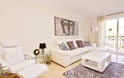 Garden Apartment in Port Adriano - New Livingroom