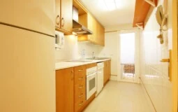 Garden Apartment in Port Adriano - New Kitchen