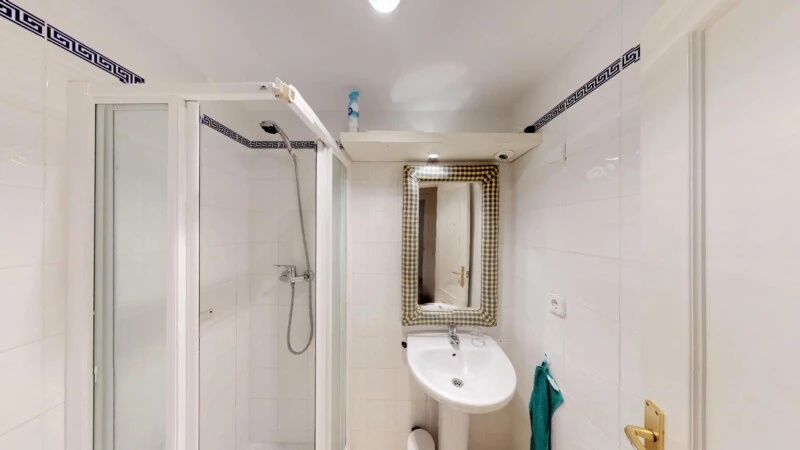 Garden Apartment in Port Adriano - A-Adriano-106_12_Guest Bathroom