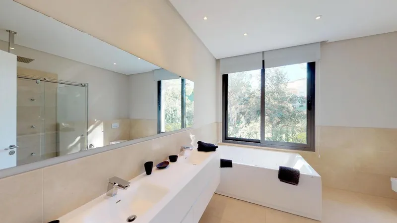 Villa in Son Vida - Master Bathroom