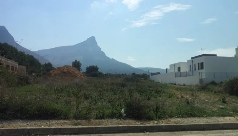 Building Plot in Artà - Montañas