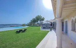 Detached Villa in Costa D´en Blanes - Pool terrace