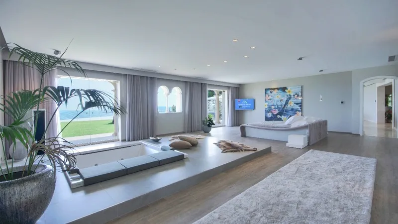 Detached Villa in Costa D´en Blanes - Master bedroom