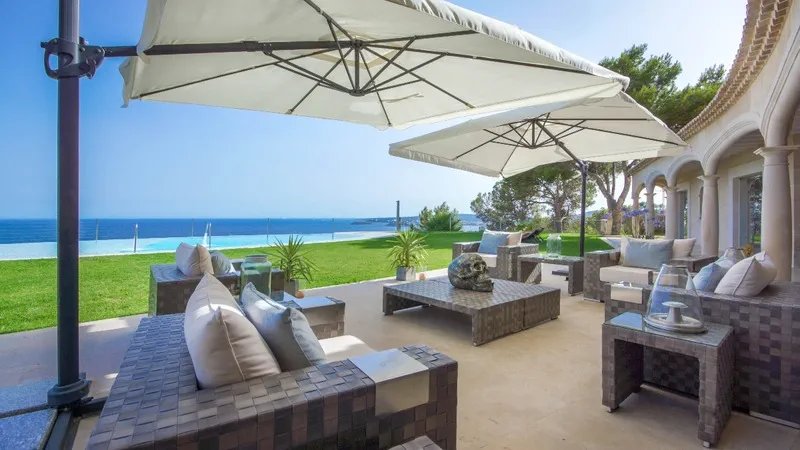 Detached Villa in Costa D´en Blanes - Terrace lounge1