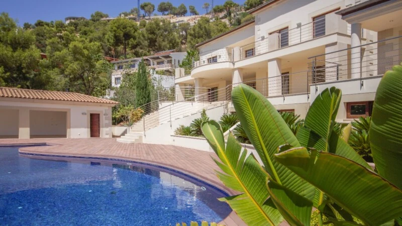 Villa in Son Vida - Pool and Building view