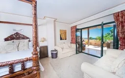 Penthouse in Bendinat - Master bedroom