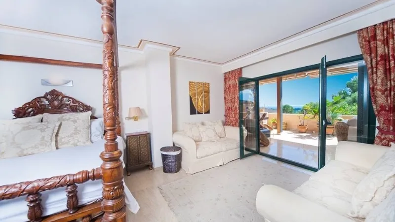 Penthouse in Bendinat - Master bedroom