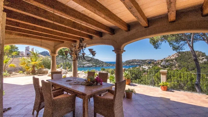 Villa in Puerto Andratx - covered terrace and dining