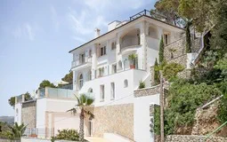 Villa in Cala Llamp - Building view from garden