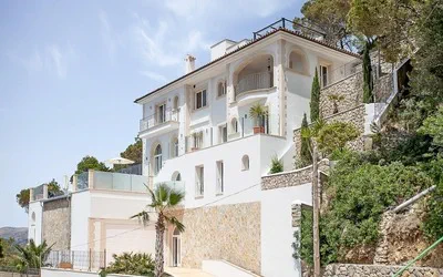 Villa in Cala Llamp - Building view from garden