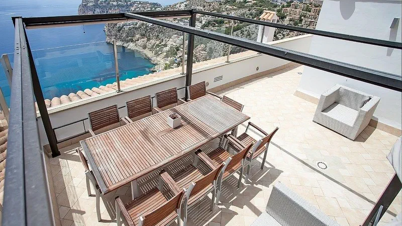 Villa in Cala Llamp - Canapy