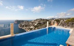 Villa in Cala Llamp - Infinity Pool (2)