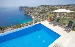 Villa in Cala Llamp - Poll terrace and infinity pool