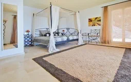 Villa in Cala Llamp - Master bedroom