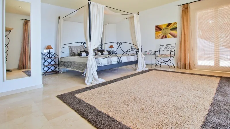 Villa in Cala Llamp - Master bedroom