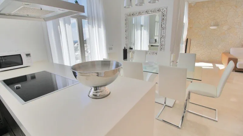Villa in Cala Llamp - Kitchen and dining room