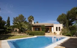Villa in Nova Santa Ponsa - Pool area