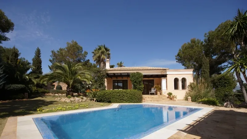 Villa in Nova Santa Ponsa - Pool area