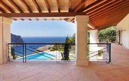 Villa in Cala Llamp - Covered terrace
