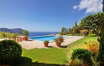 Villa in Cala Llamp - Garden and swimming pool