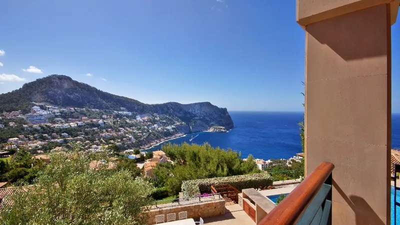 Villa in Cala Llamp - Property view