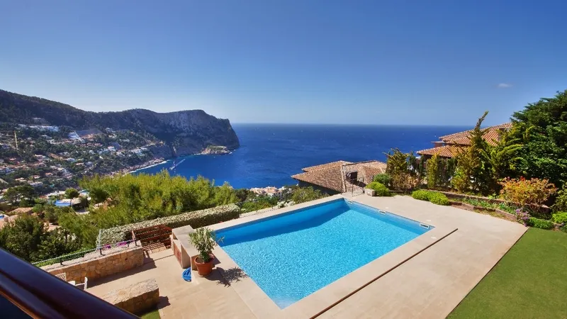 Villa in Cala Llamp - Upper terrace view
