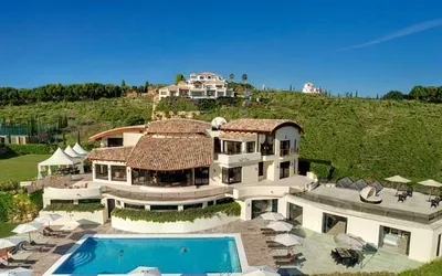 Villa in Marbella - Master Shot