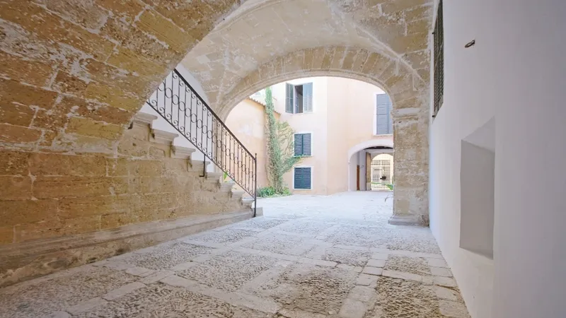 Penthouse in Palma de Mallorca - Stone face