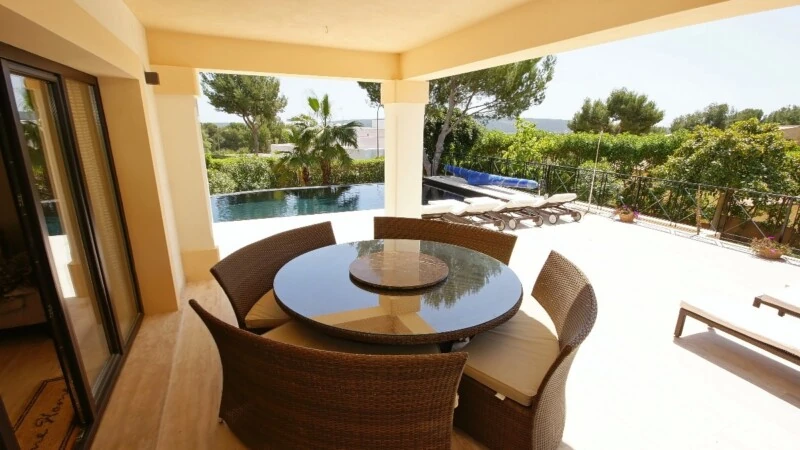 Villa in Nova Santa Ponsa - Barbecue and Dining Terrace